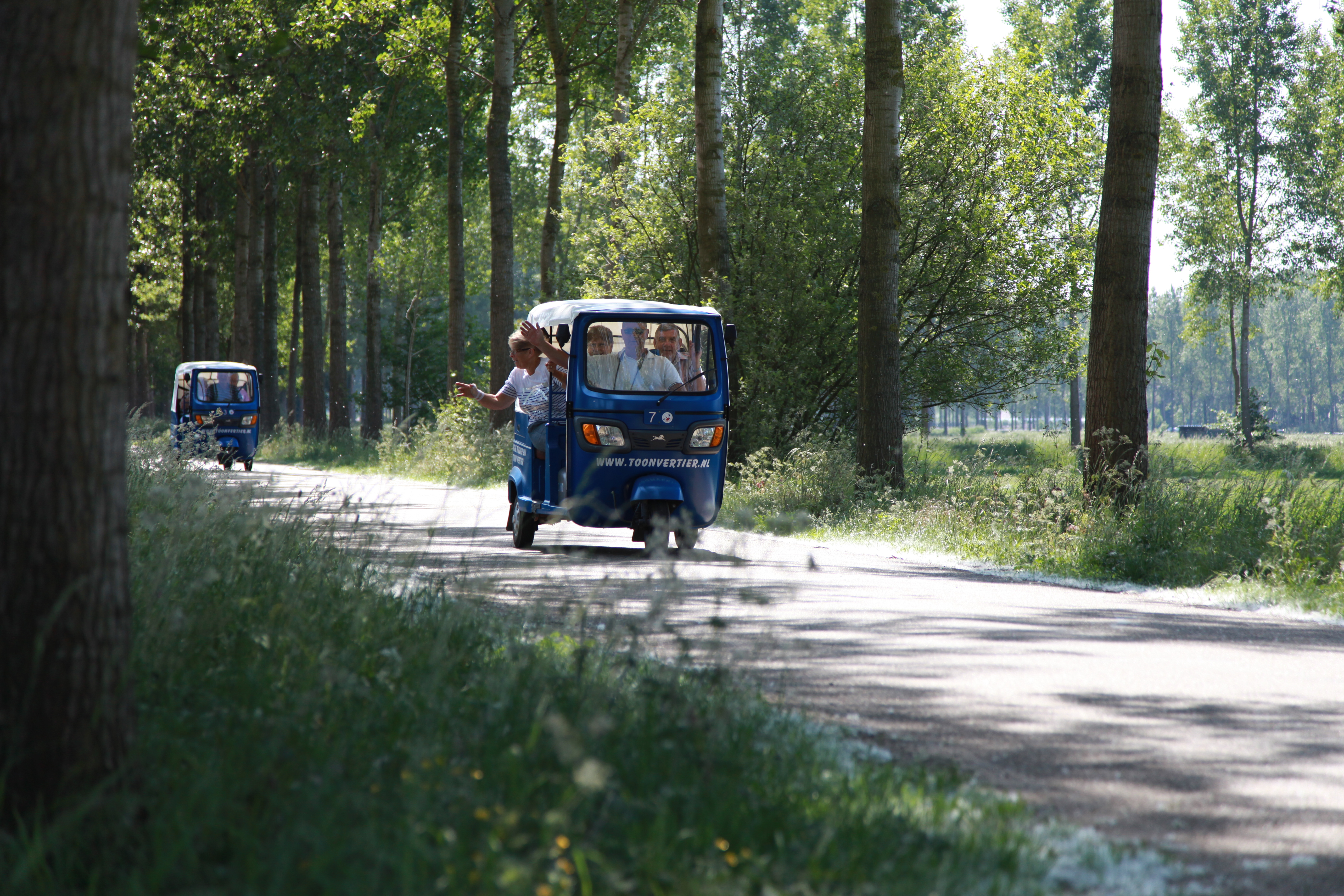 Tuk Slogan Tour